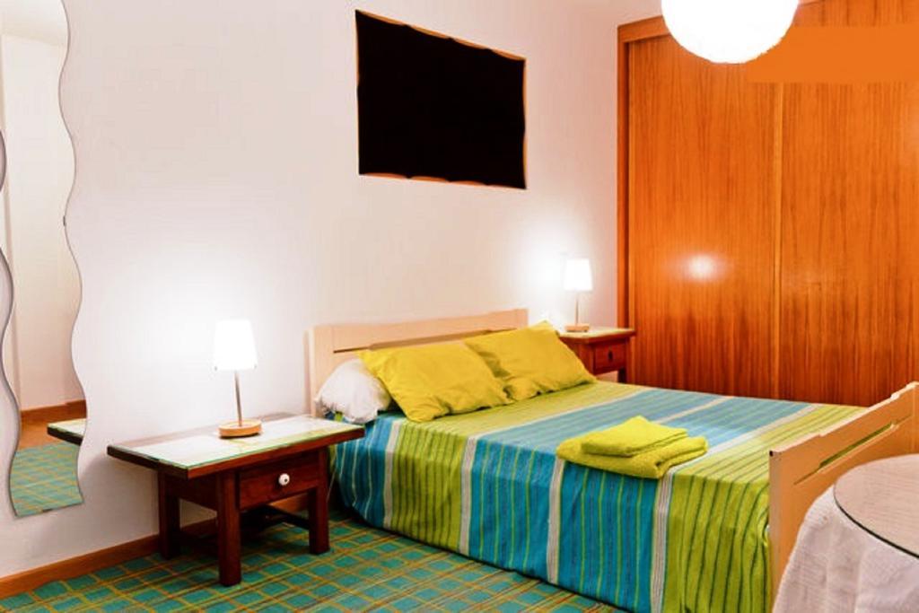 Coloured Studio Faro Room photo